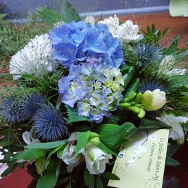 Bouquet fleurs bleu